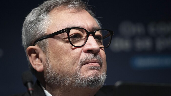 魁省公共卫生主任 Horacio Arruda 医生于周一晚上辞职.