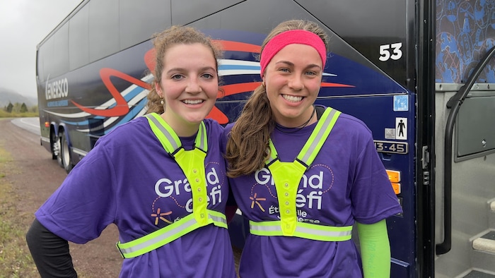Portrait de deux jeunes coureuses.