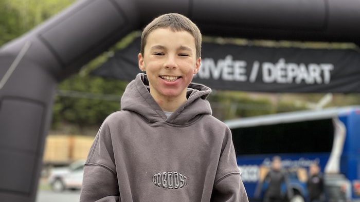 Portrait du jeune âgé de 12 ans.