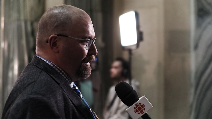 Le président de l'Assemblée communautaire fransaskoise (ACF), Denis Simard, le 20 mars 2024.