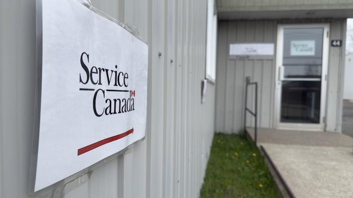 Service Canada.