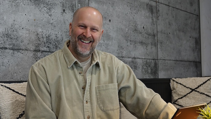 Gil Thériault.
