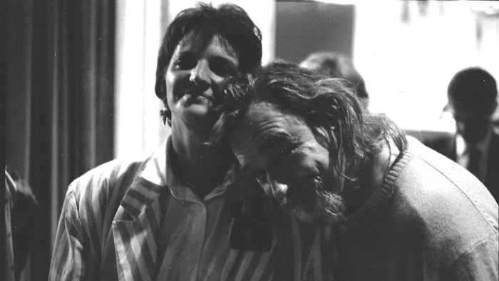 Solange Morrissette avec l'artiste Vic Vogel.