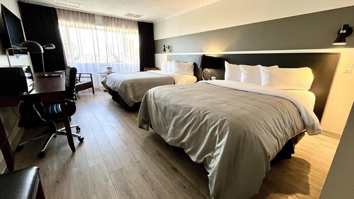 Une chambre de l'Hôtel Rimouski.