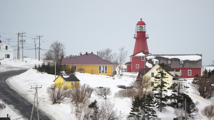 Le phare au milieu de la municipalité de 200 habitants.