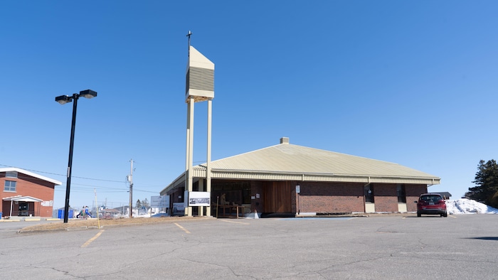 Extérieur de l'église.
