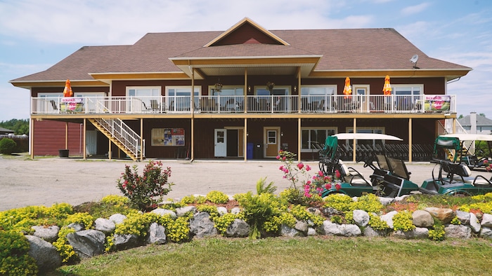 Le chalet du Club de golf L'Empress à Pointe-au-Père.