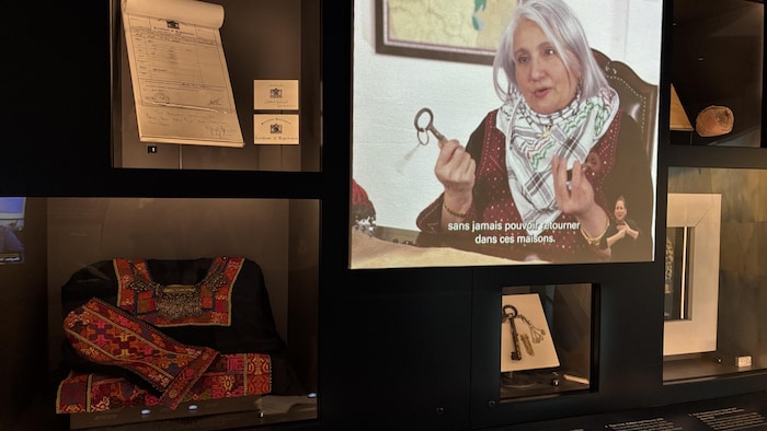 Panneau de visite d'une exposition sur la Nakba au MCDP.
