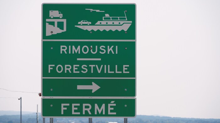 Affiche de la traverse Rimouski-Forestville.