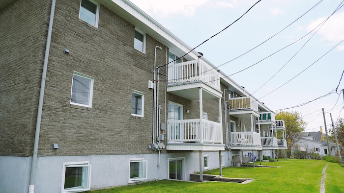 Des immeubles à logements à Rimouski.
