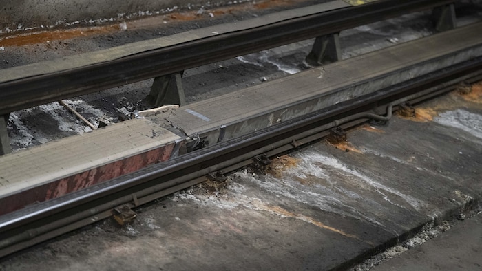 Les rails du métro. 