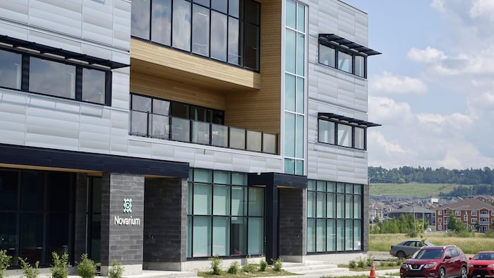 L'extérieur du bâtiment Novarium.
