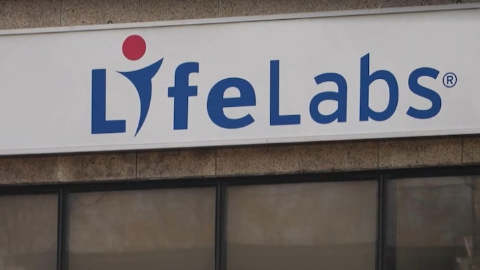 Les deux principaux laboratoires pratiquant ce type de tests au Canada sont LifeLabs et Dynacare. 