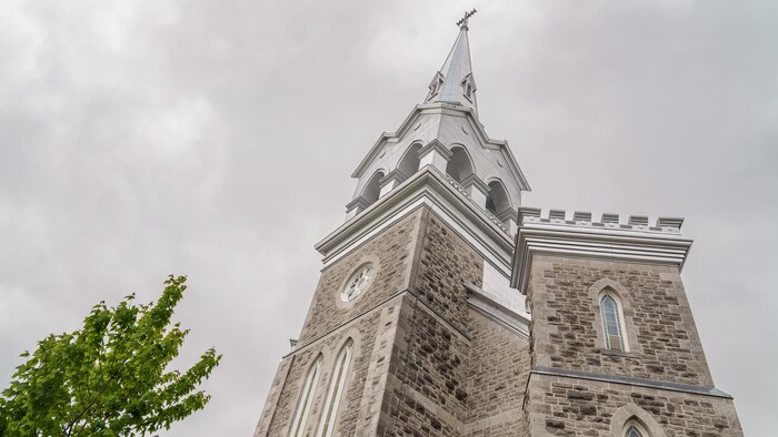 La toiture d'une église.