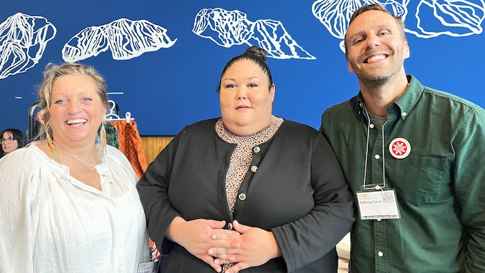 Nada Massé, Emma Echaquan et Anthony Caron.