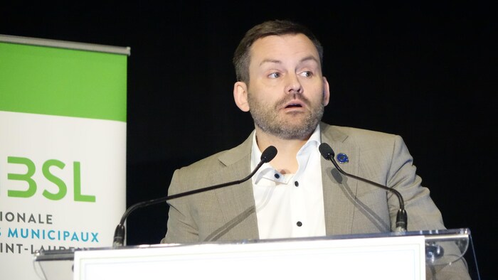 Paul Saint-Pierre Plamondon.