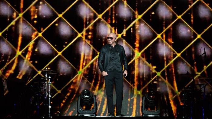 Pitbull on stage.