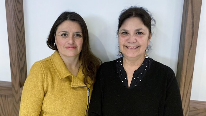 Arrivées à Québec à quatre décennies d'intervalle, Cecilia Valdebenito et Alejandra Palacios représentent aujourd'hui deux générations d'immigrants latinos dans la capitale provinciale et sont toutes deux membres de CASA latino-américaine. 