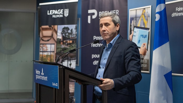 Le ministre Jean-François Simard.