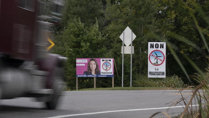 Une pancarte électorale de Martine Ouellet du Parti Climat Québec.