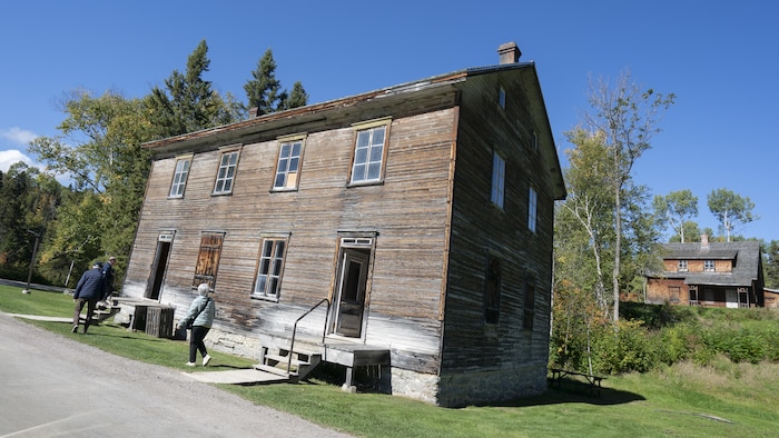 Une maison de Val-Jalbert qui tient encore debout.