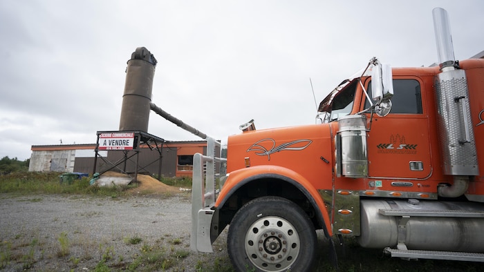 Une usine fermée en Abitibi-Témiscamingue.