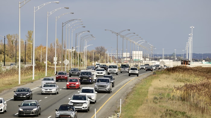 Trafic sur l'autoroute Félix-Leclerc à Québec 15h30 le mardi 19 octobre.