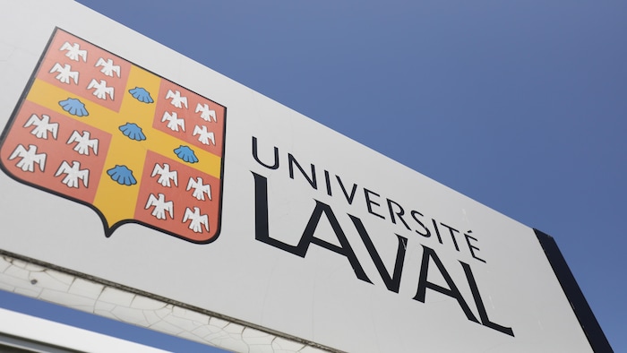 Une affiche du logo de l'Université Laval.