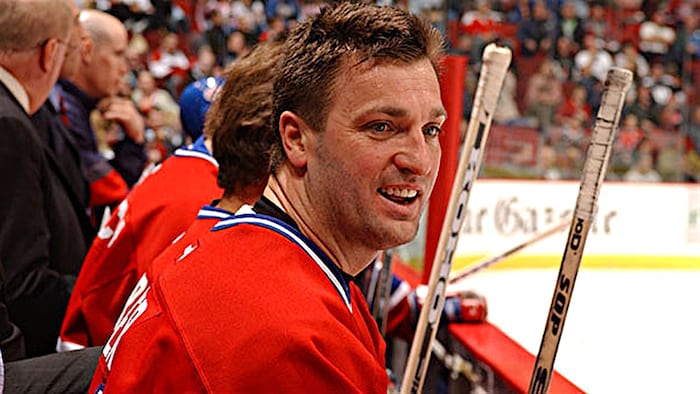 Le hockeyeur originaire de Ripon, Stéphane Richer, portant les couleurs du Canadien de Montréal.