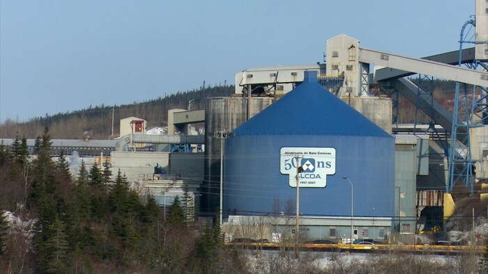 Des installations de l'aluminerie Alcoa.