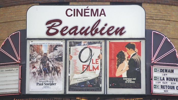 La devanture du cinéma Beaubien, à Montréal.