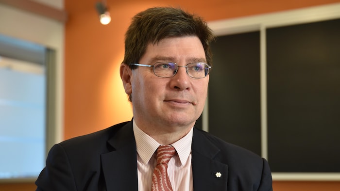 François Crépeau.