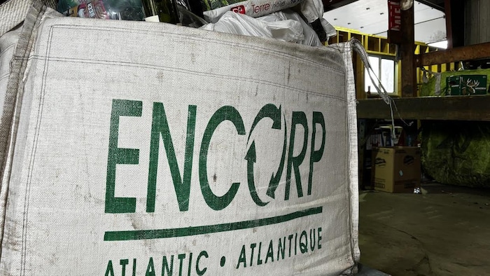 Un centre de recyclage.