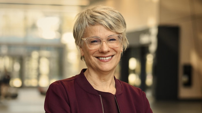 Portrait de l'écrivaine et professeure Geneviève Sicotte.