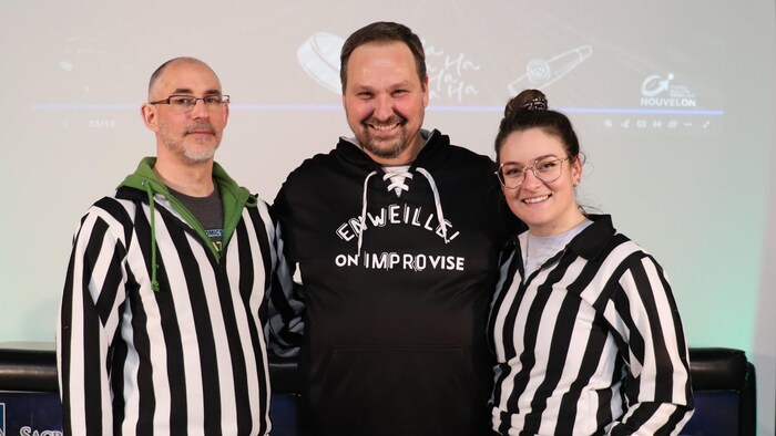 Stéphan Lapensée, Rodney Meilleur et Christine St-Pierre posent pour une photo.