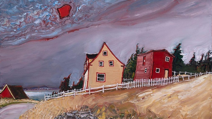 Une peinture représentant un soleil rouge et des maisons colorées dans un paysage rural naturel.