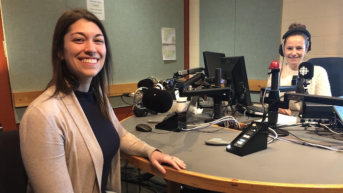 Jennyfer Bezeau, nutritionniste, directrice Eki-Lib santé Côte-Nord, en studio avec l'animatrice Bis Petitpas.