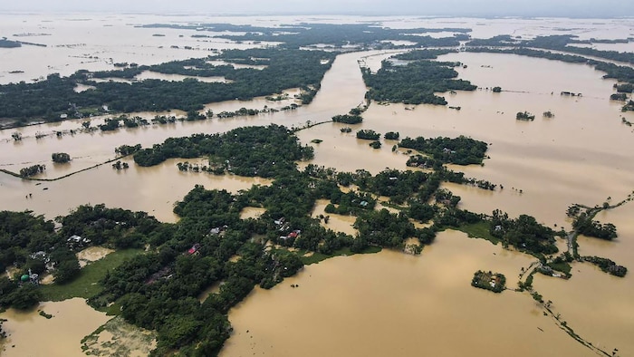 Aerial photo showing submerged houses.