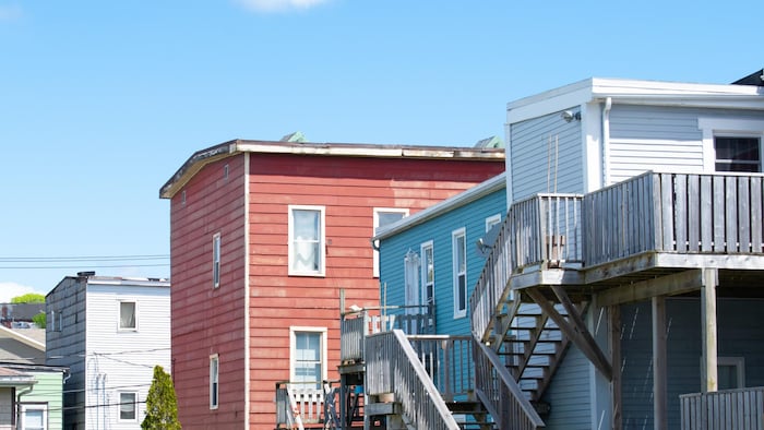 Des logements pauvres au Nouveau-Brunswick, à Saint-Jean.