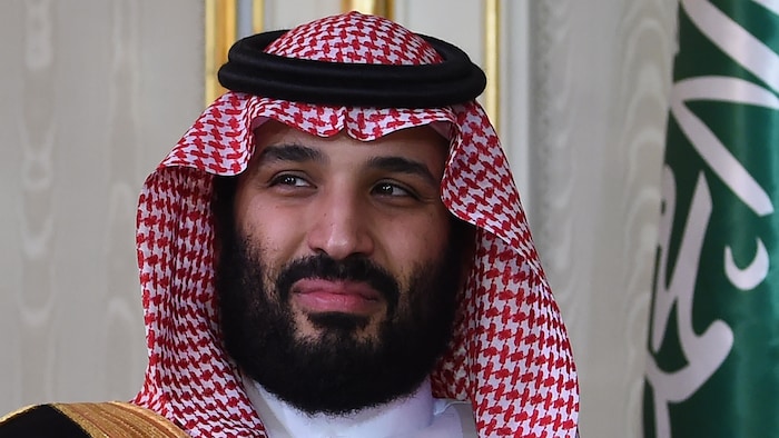 Le prince héritier d'Arabie saoudite Mohammed ben Salmane est photographié lors de sa rencontre avec le président tunisien au palais présidentiel de Carthage, dans la banlieue est de la capitale Tunis, le 27 novembre 2018.