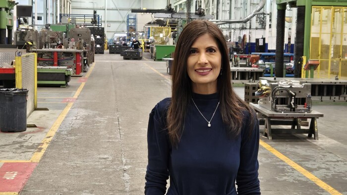 Ritu Madaan dans l'un des six ateliers en Ontario.