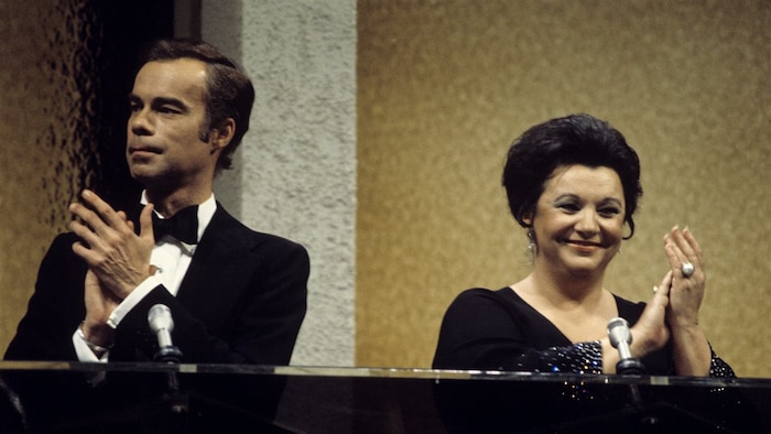 Jacques Fauteux et Lise Payette lors du Gala du plus bel homme du Canada, en 1975
