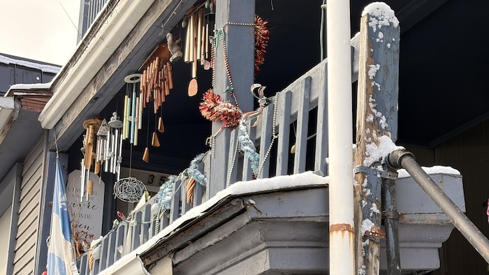 Une galerie d'appartement. 