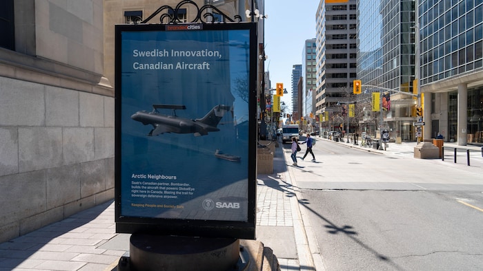 Affiche publicitaire d'un avion de chasse