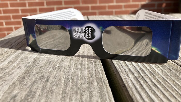 Lunettes Pour éclipse Solaire Bresser - Lot De 100 Pièces, Filtre Lumière Blanche, Conforme ISO 12312-2:2021, Observation Sécurisée