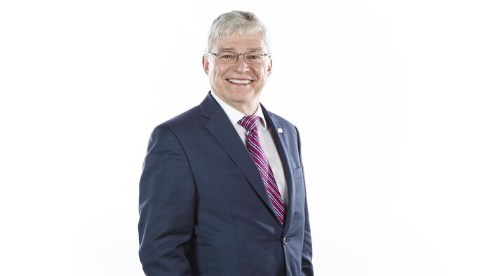 Portrait de Denis Chartrand, président de l'Association des conseils scolaires des écoles publiques de l'Ontario