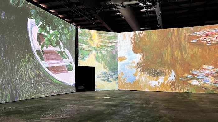 Des projections de tableaux de Claude Monet dans l’exposition immersive « Imagine Monet ».