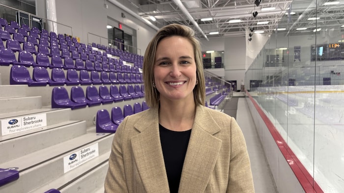 Marie-Philip Poulin à l'aréna des Gaiters.