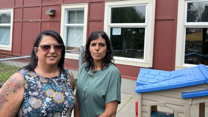 La directrice adjointe à l'administration, France Therrien, et la directrice générale, Véronique Ayotte, du bureau coordonnateur Carrosse-Citrouille.
