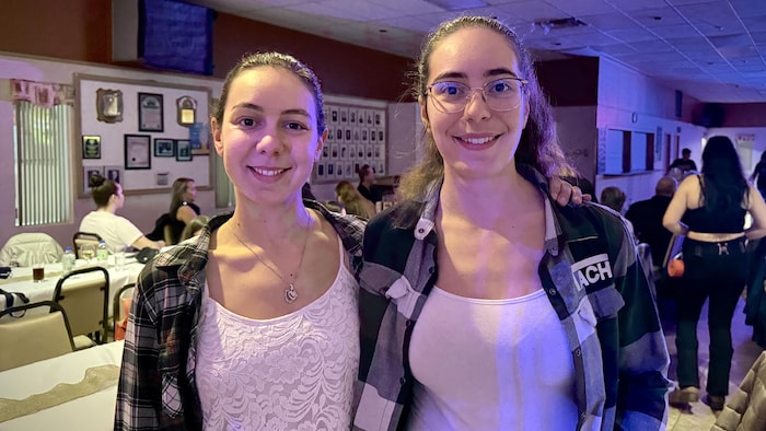 Allyson Plouffe et Océany Plouffe.